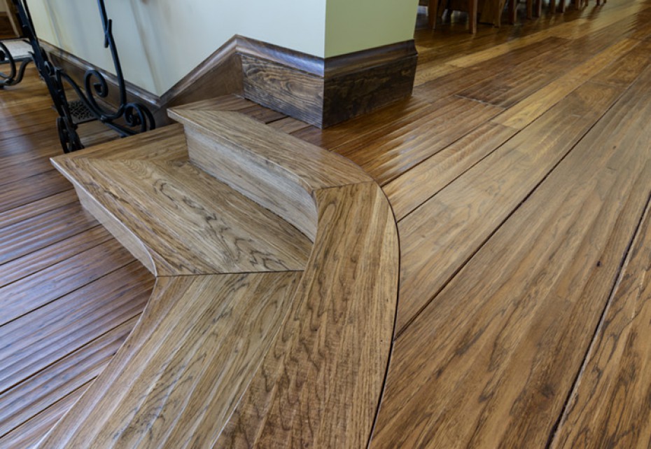 Hand-scraped Surface and Edges